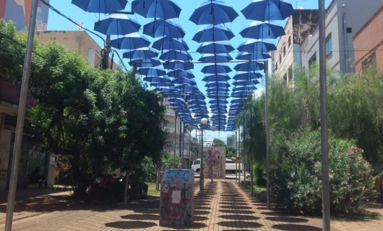 Rua do Lazer, Novembro Azul, guarda-chuvas azuis, guarda-chuvas azuis Rua do Lazer, guarda-chuvas azuis Novembro Azul Rua do Lazer