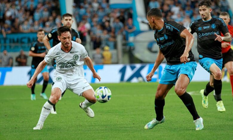 Grêmio, Goiás perde para o Grêmio, Goiás perde para o Grêmio por 2 a 1, Goiás Grêmio, Goiás rebaixado para a Série B