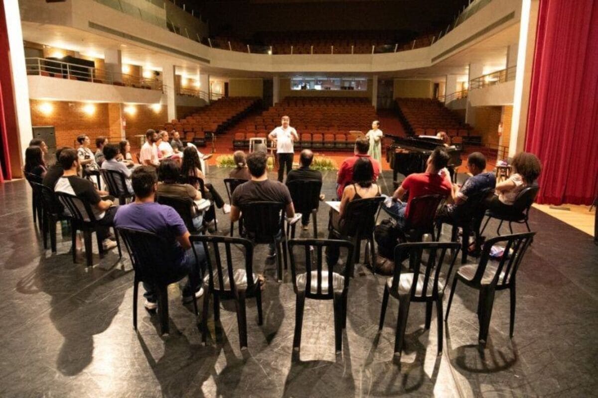 Basileu França abre 366 vagas para cursos de música em ...