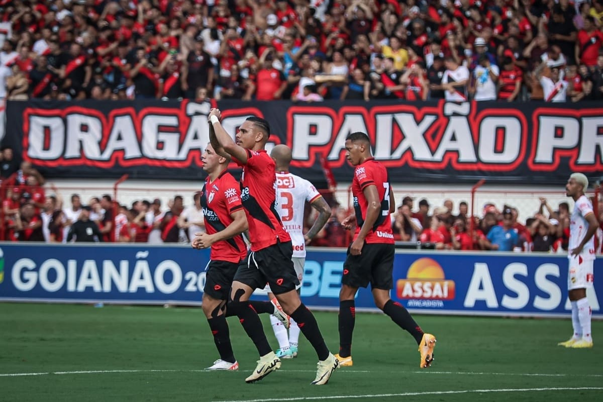 Deu Dragão: Atlético-GO vence o Vila Nova por 3 a 1 e conquista o ...