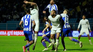 Avaí, Goiás, Goiás perde para o Avaí, Goiás perde por 2 a 0 para o Avaí na Ressacada, Avaí Goiás