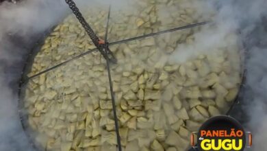 distribuição gratuita de mais de 15 mil pamonhas, Panelão do Gugu, distribuição de mais de 15 mil pamonhas Goiânia, distribuição pamonhas Praça do Violeiro Goiânia, Dia Estadual da Pamonha Goiana