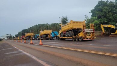 comboio de carretas, comboio de carretas PRF, PRF apreende comboio de carretas BR-364 Jataí, comboio de carretas PRF Jataí, comboio de carretas BR-364 PRF Jataí