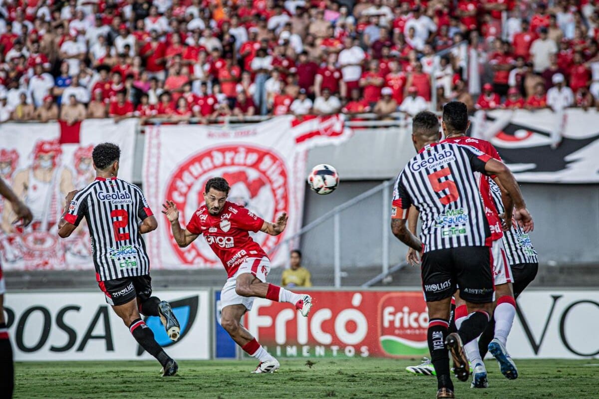 Vila Nova reverte desvantagem, vence o Anápolis por 3 a 0 e conquista o ...