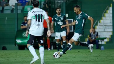 Goiás vence o Coritiba, Goiás x Coritiba, Goiás e Coritiba, Coritiba, Goiás Coritiba