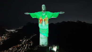 projeção Cristo Redentor Divino Pai Eterno, Cristo Redentor, Romaria do Divino Pai Eterno 2025, Divino Pai Eterno, Cristo Redentor projeção Divino Pai Eterno