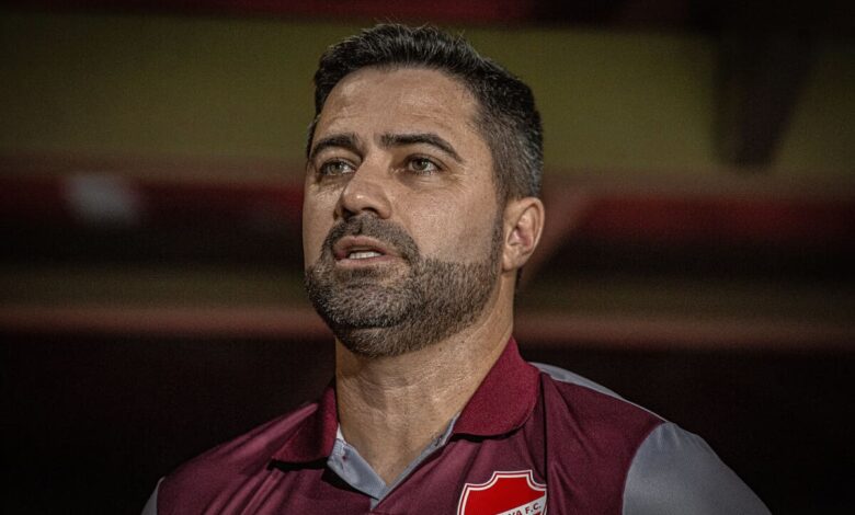 Rafael Lacerda, Vila Nova, Vila Nova demite o técnico Rafael Lacerda, técnico Rafael Lacerda, Vila Nova demite Rafael Lacerda