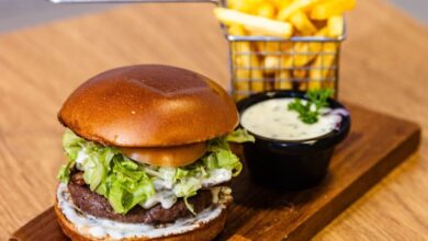 hambúrgueres artesanais em Goiânia, hambúrgueres artesanais Goiânia, noite de hambúrgueres artesanais em Goiânia, Meada Burguer, Meada Burguer Shopping Estação Goiânia