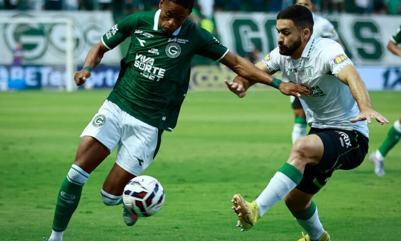 Goiás vence o América-MG, Goiás x América-MG, Goiás e América-MG, América-MG, Goiás América-MG