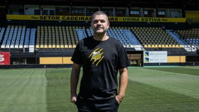 Umberto Louzer, técnico Umberto Louzer, Umberto Louzer Vila Nova, técnico Umberto Louzer Vila Nova, contratação Umberto Louzer Vila Nova