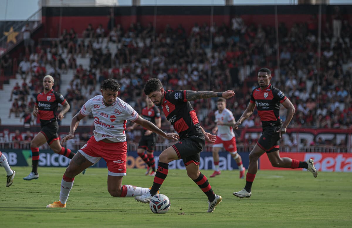 Série B: Atlético-GO vence o Vila Nova por 1 a 0 no Accioly