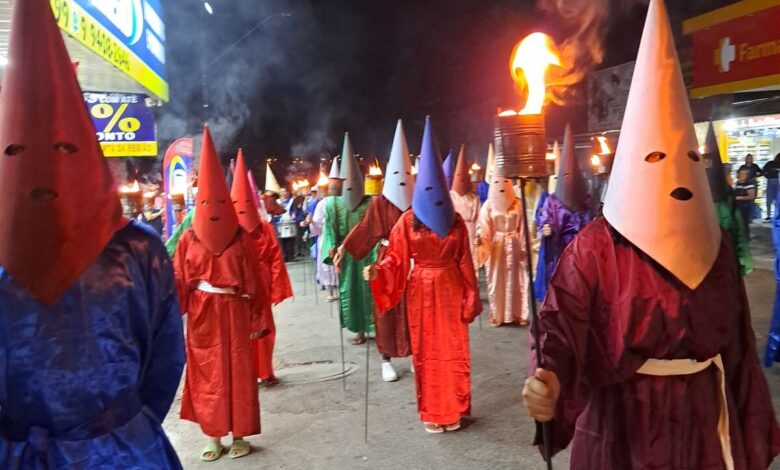 Procissão do Fogaréu, Procissão do Fogaréu Aparecida de Goiânia, Procissão do Fogaréu Aparecida, Procissão do Fogaréu cemadipe, Procissão do Fogaréu Madre Germana