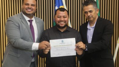 Dia do Jornalista Câmara de Aparecida de Goiânia, sessão solene Dia do Jornalista Câmara de Aparecida de Goiânia, Revista Factual, vereador Dieyme Vasconcelos, Dieyme Vasconcelos sessão solene Dia do Jornalista Câmara de Aparecida