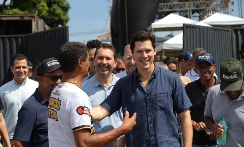 Leandro Vilela Daniel Vilela Jardim Tiradentes, 36 anos do Jardim Tiradentes, aniversário 36 anos Jardim Tiradentes, Jardim Tiradentes, aniversário 36 anos Jardim Tiradentes Aparecida de Goiânia
