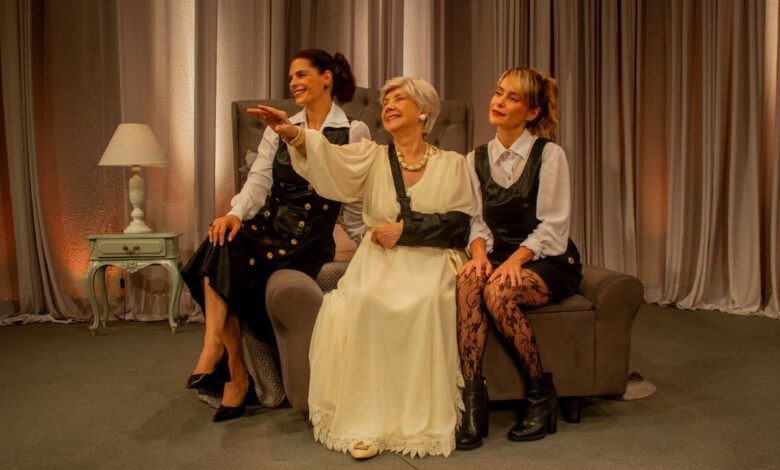 Três Mulheres Altas, Três Mulheres Altas Goiânia, espetáculo Três Mulheres Altas Goiânia, Três Mulheres Altas em Goiânia, Três Mulheres Ana Rosa Helena Ranaldi Fernanda Nobre Goiânia