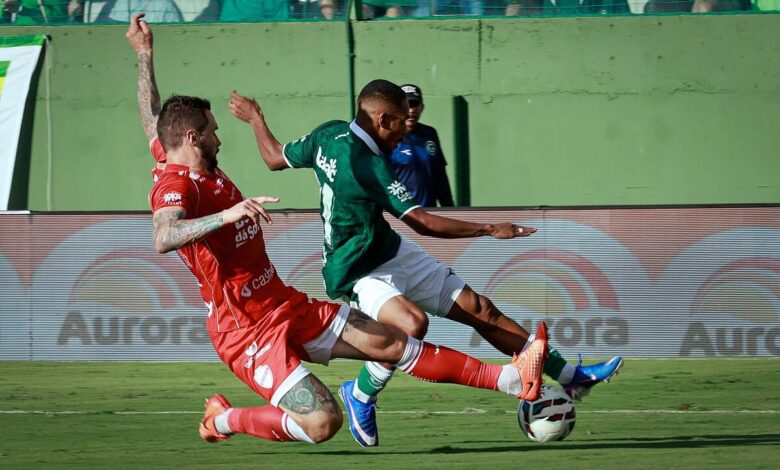 Goiás e Vila, Goiás e Vila Nova, Goiás vence o Vila Nova, Goiás x Vila Nova, Goiás e Vila Série B