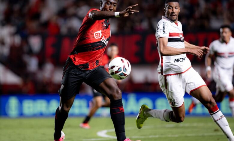 Atlético-GO vence o Botafogo-SP, Atlético-GO x Botafogo-SP, Atlético-GO, Botafogo-SP, Atlético Goianiense